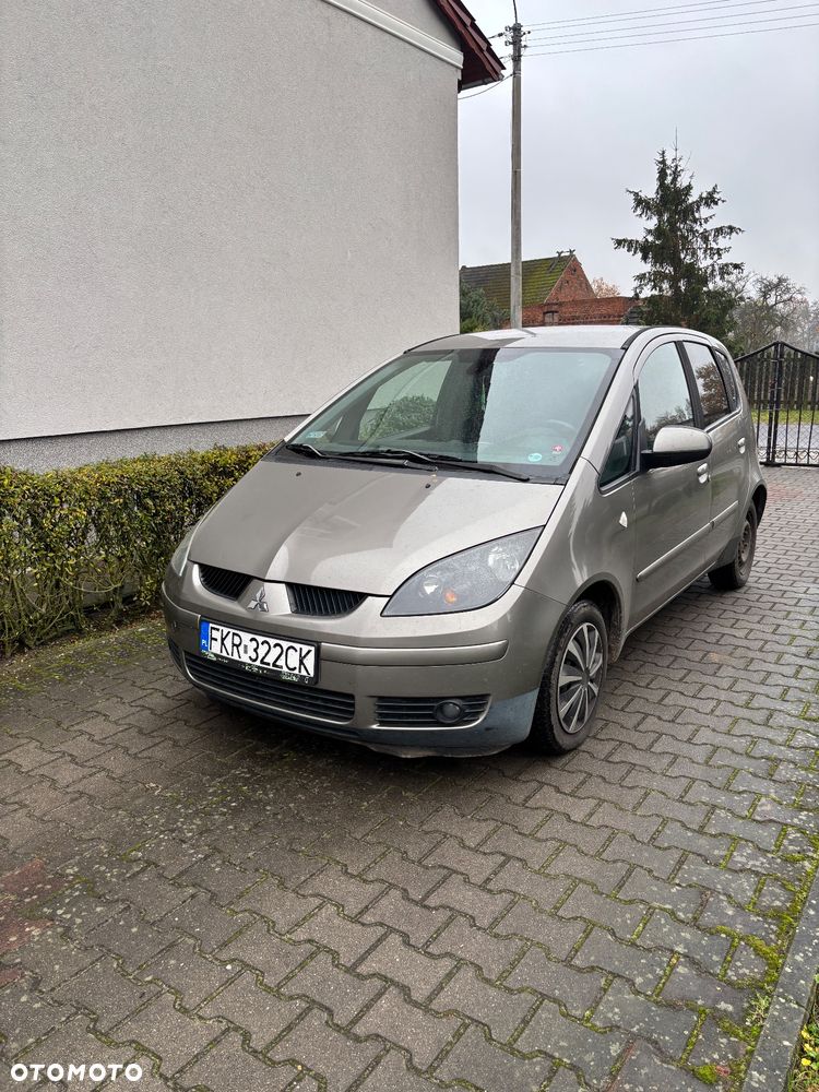 Mitsubishi Colt - 2