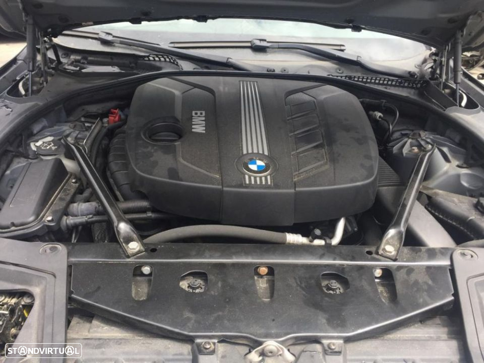BMW 520 d F11 de 2012 para peças - 5