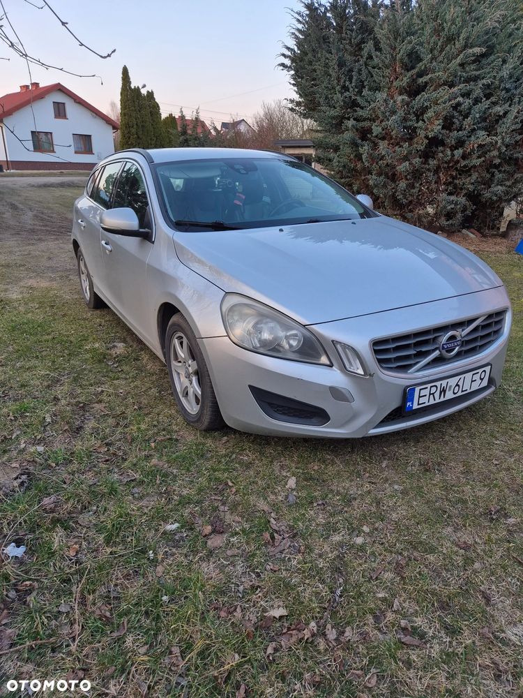 Volvo V60 D3 Momentum - 3