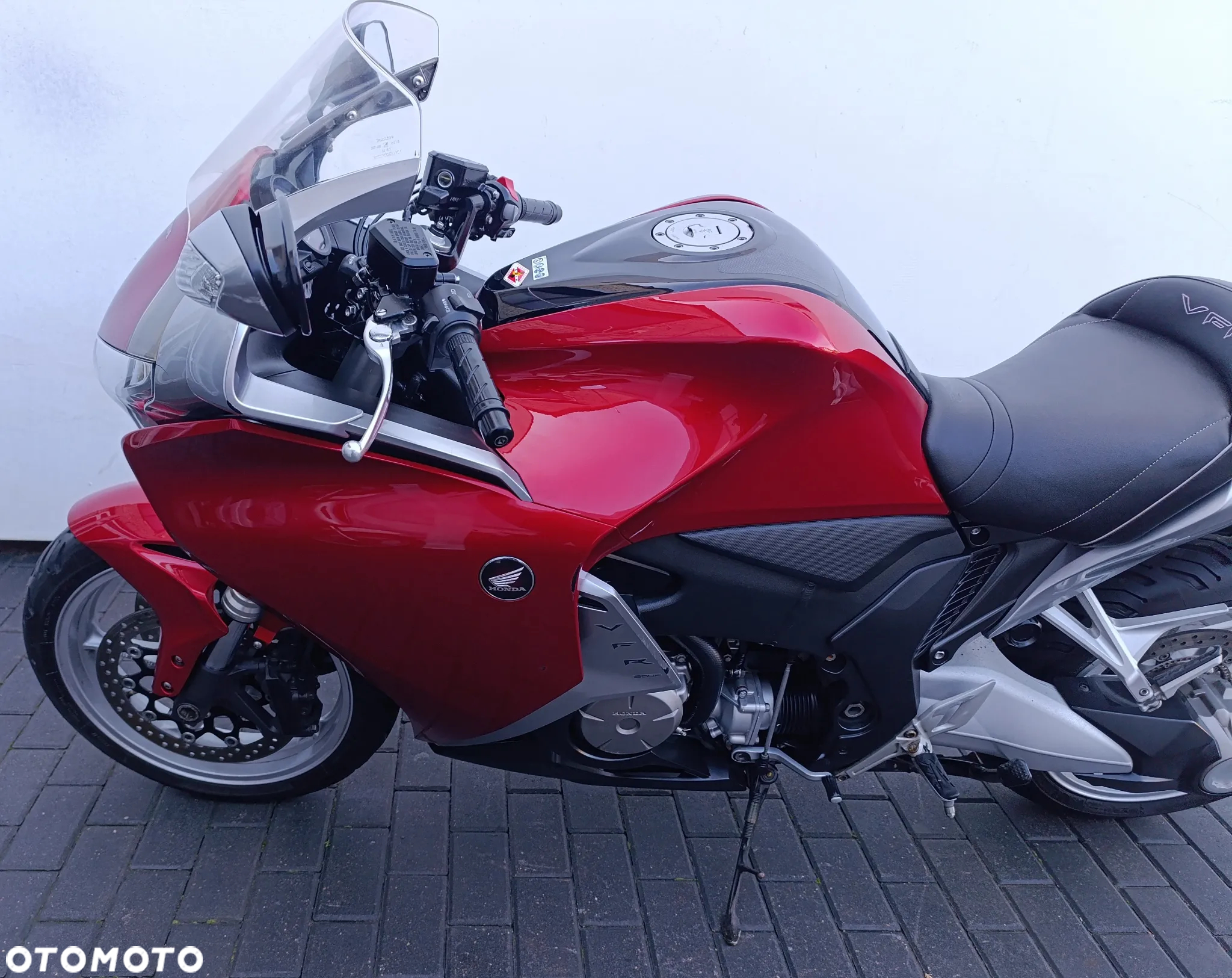 Honda VFR - 11
