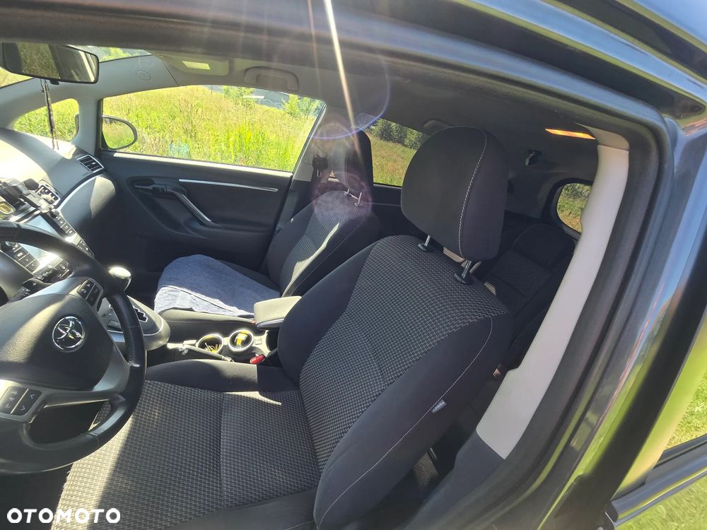Toyota Verso 1.8 Premium MS EU6 - 13