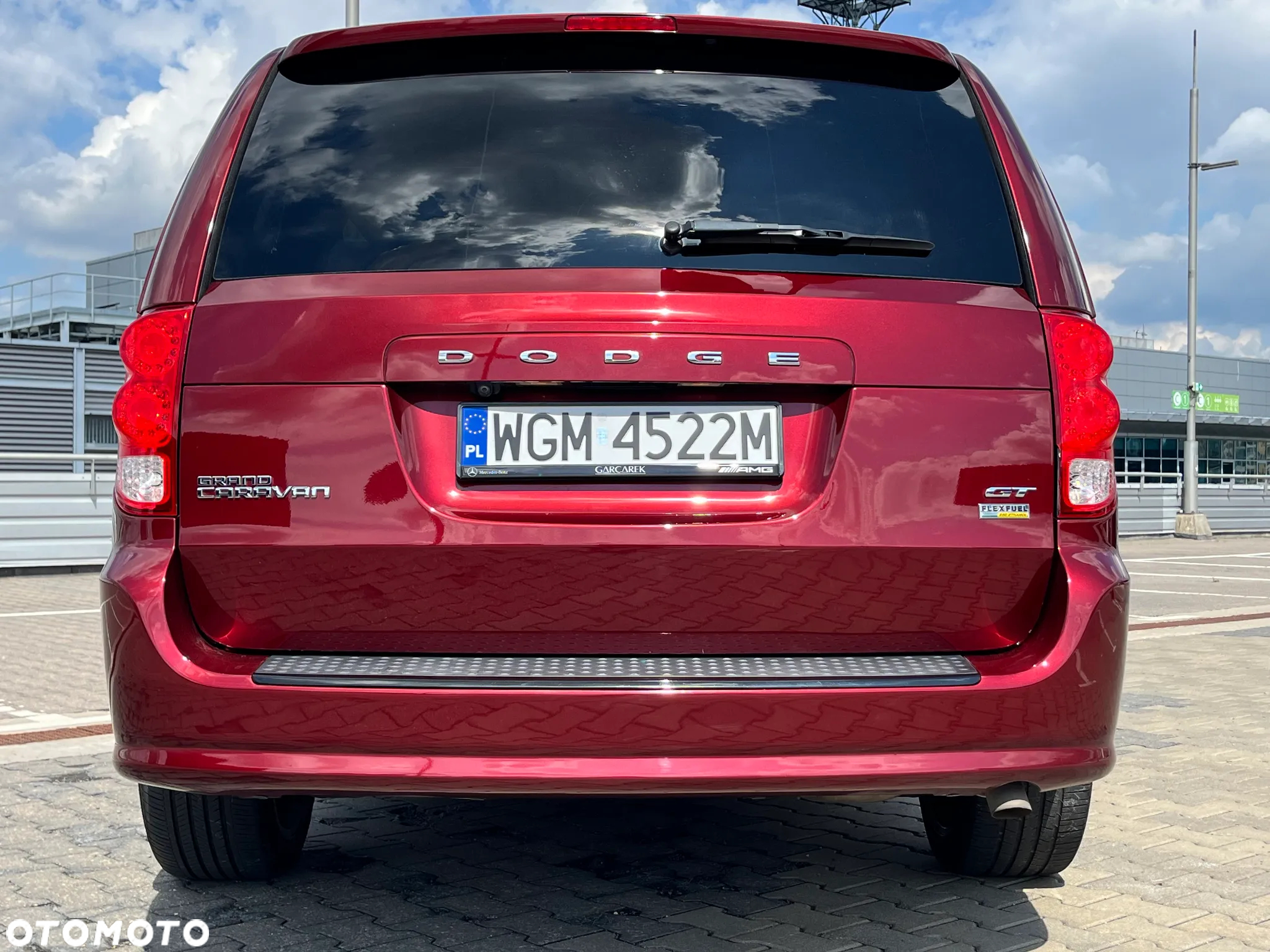 Dodge Grand Caravan - 12
