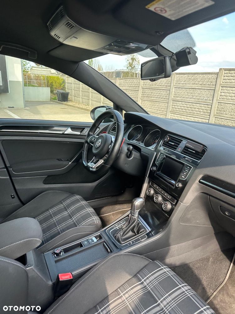 Volkswagen Golf GTD 2.0 TDI SCR DSG - 15
