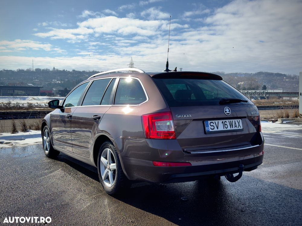 Skoda Octavia 1.4 TSI ELEGANCE DSG - 6