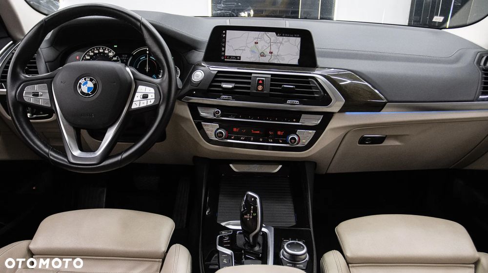 BMW X3 xDrive30e Luxury Line - 18