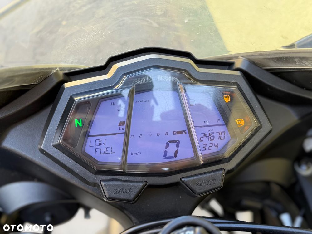 Yamaha YZF - 35