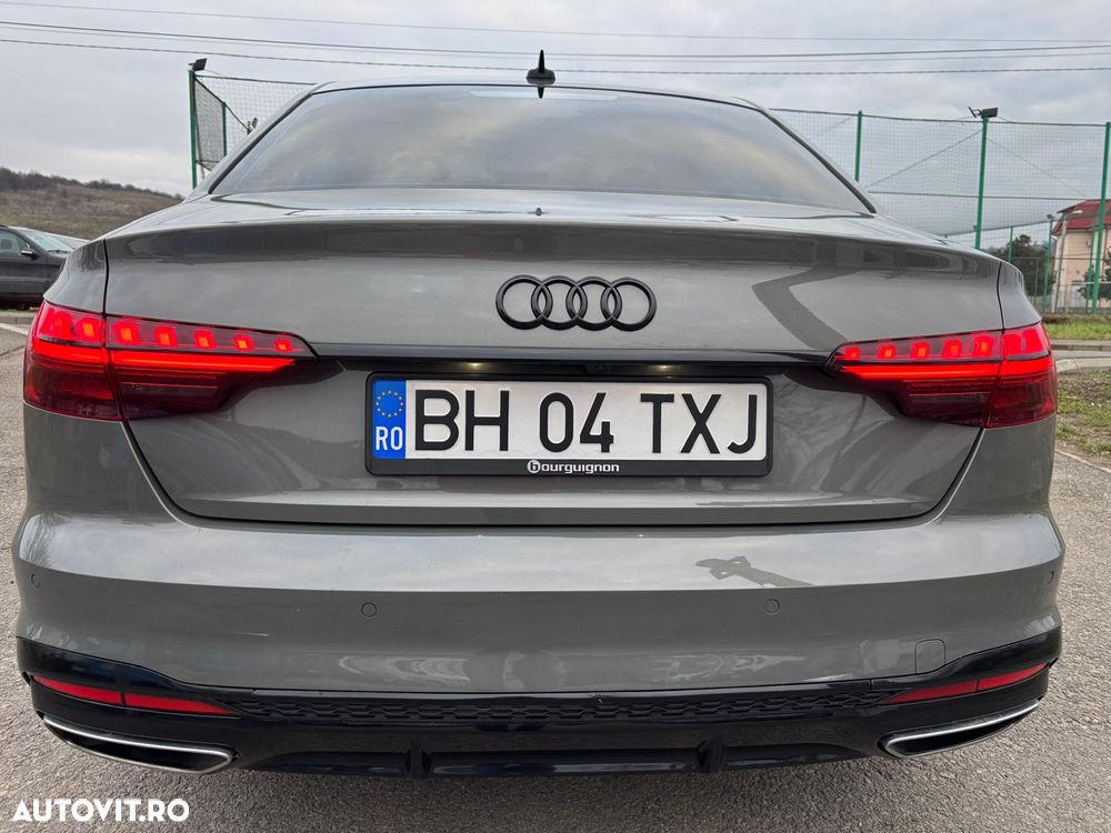 Audi A4 35 TFSI S tronic S line - 3