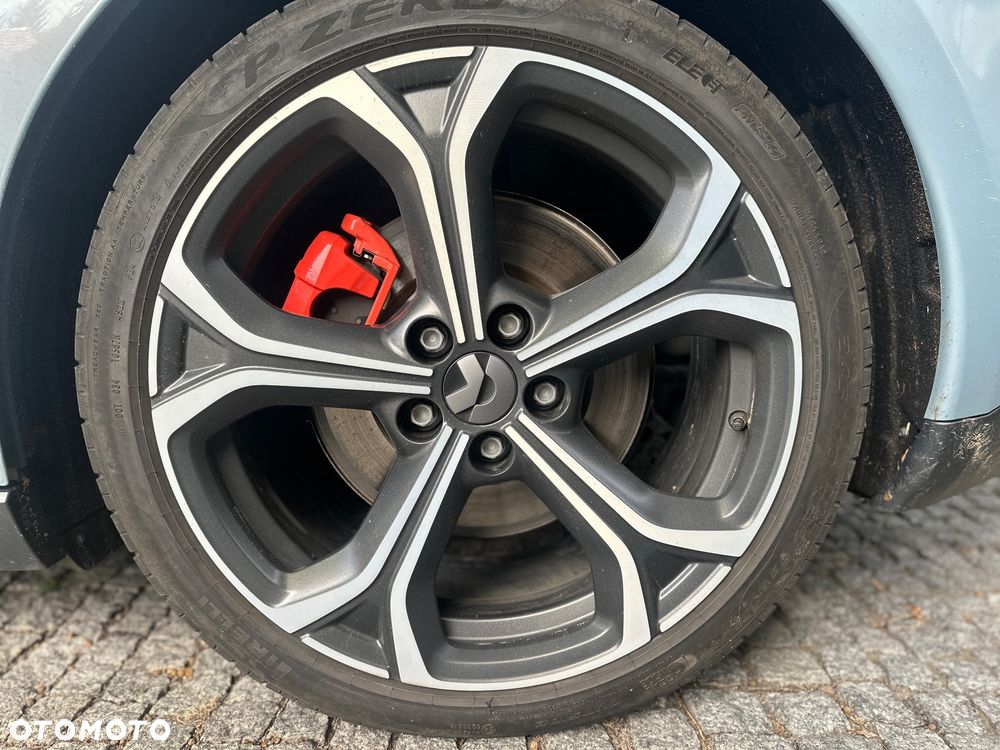 NIO et5 Long Range - 30