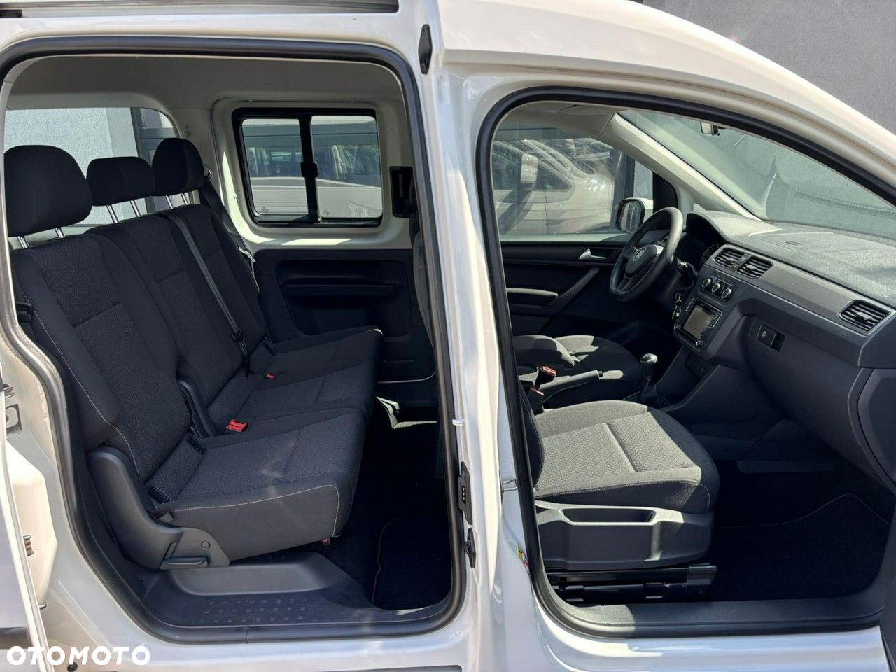 Volkswagen Caddy - 9