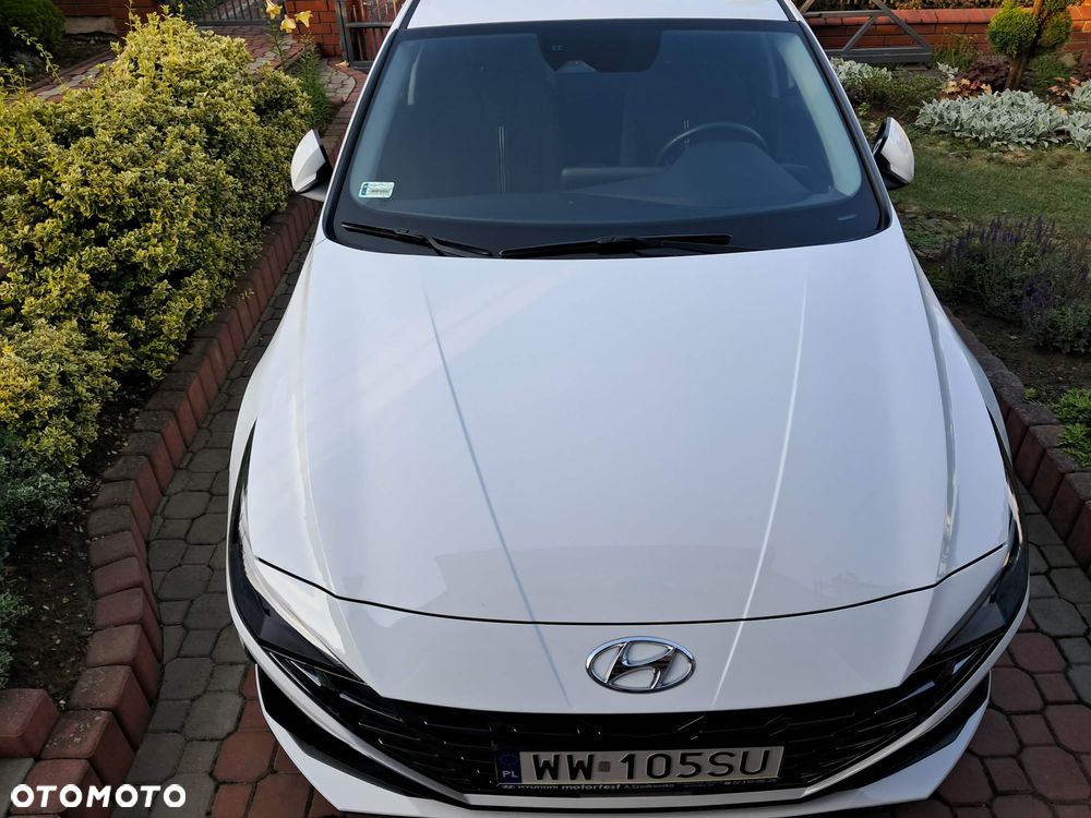 Hyundai Elantra 1.6 Executive - 10