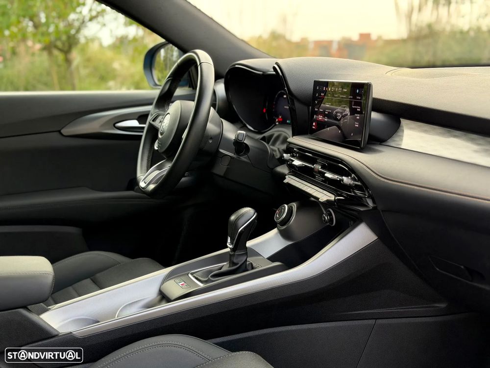 Alfa Romeo Tonale 1.3 Plug-In Hybrid TI e-AWD - 24