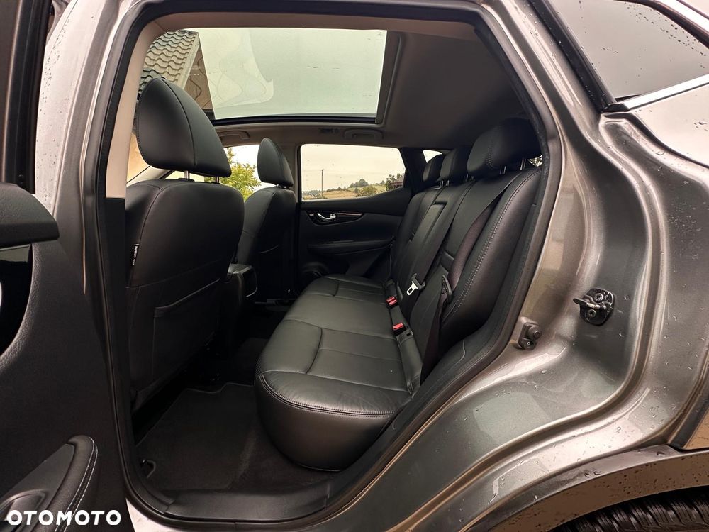 Nissan Qashqai 1.2 DIG-T Tekna EU6 - 14