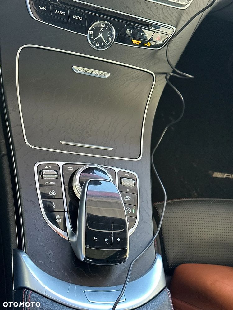 Mercedes-Benz Klasa C AMG 43 4Matic 9G-TRONIC - 20