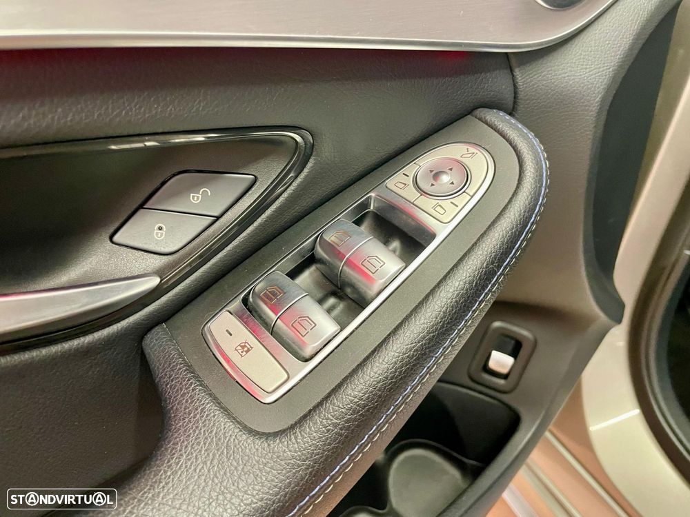 Mercedes-Benz C 300 de AMG Line - 14
