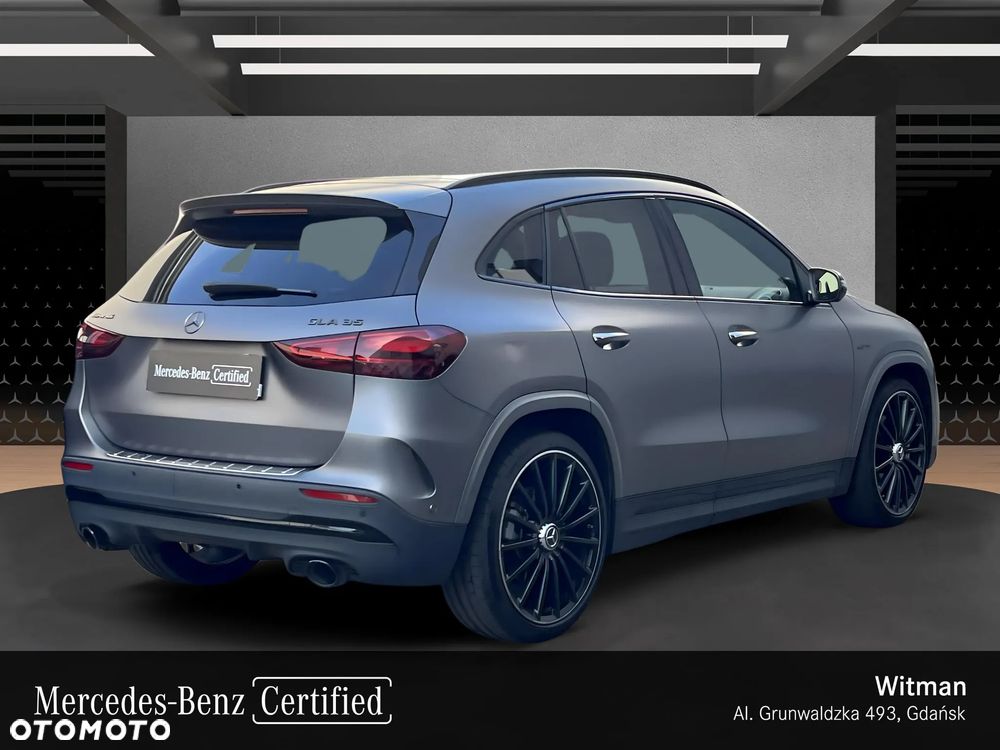 Mercedes-Benz GLA - 2