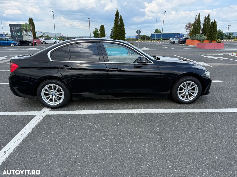 BMW Seria 3 320d EfficientDynamics Edition - 2