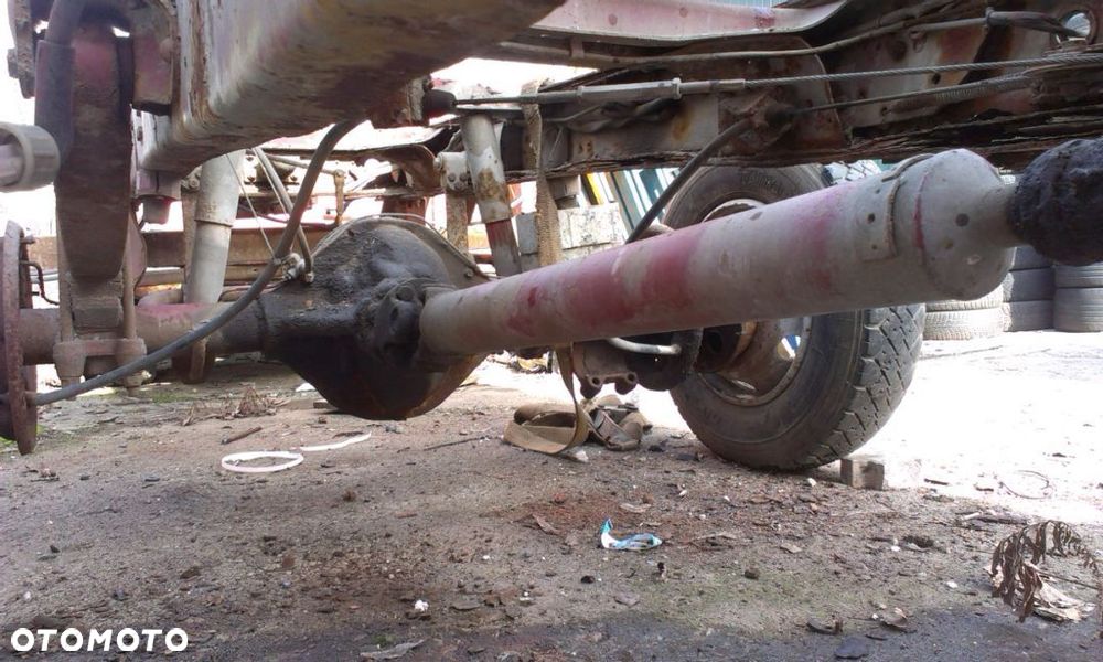 KABINA - Wyposażenia Wnętrza Kabiny - IVECO  MAGIRUS  Turbo ZETA - FOTELE  Kanapa  4-osobowa - Tapicerka  Boczki  Plastiki  Podsufitka -  WSZYSTKIE  CZĘŚCI  WSZYSTKIE  CZĘŚCI  79-12 , 80-13 , 59-12 , 79-10 , 59-10 , Volkswagen VW LT-80 , MAN  KABINA na części - Drzwi + Pas przedni + BOK + dach , Sciana tylna Grodziowa - 8