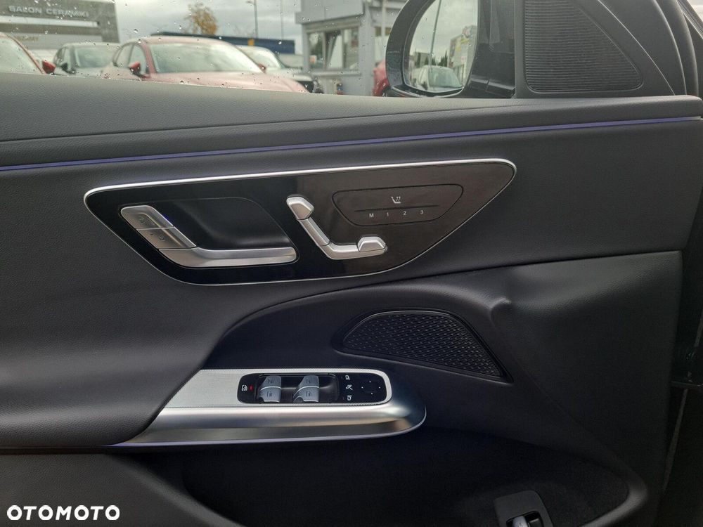 Mercedes-Benz Klasa E - 18