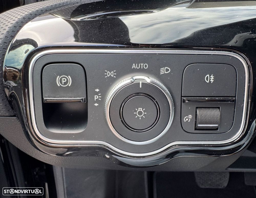 Mercedes-Benz A 180 d Progressive Aut. - 13