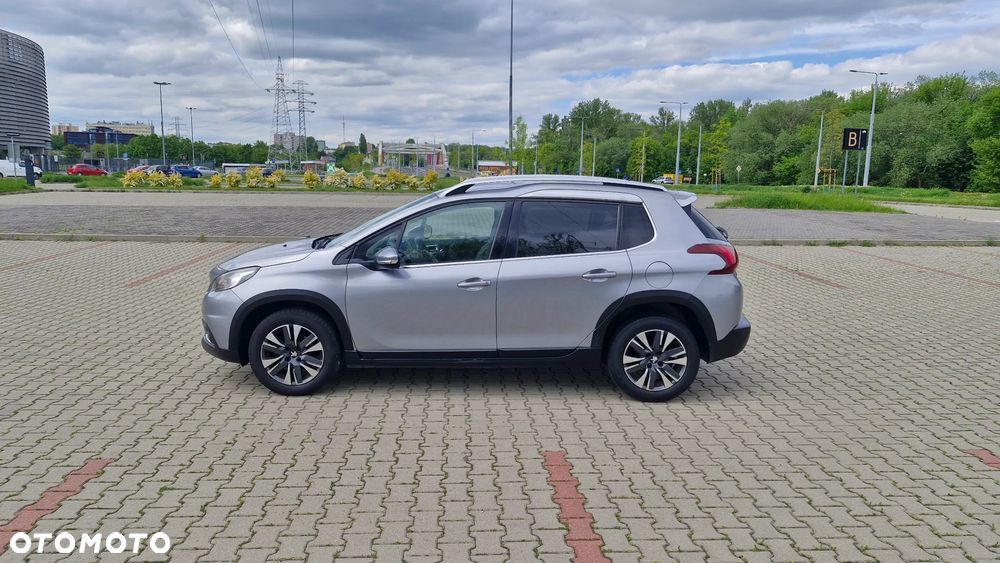 Peugeot 2008 1.6 e-HDi Allure S&S - 4