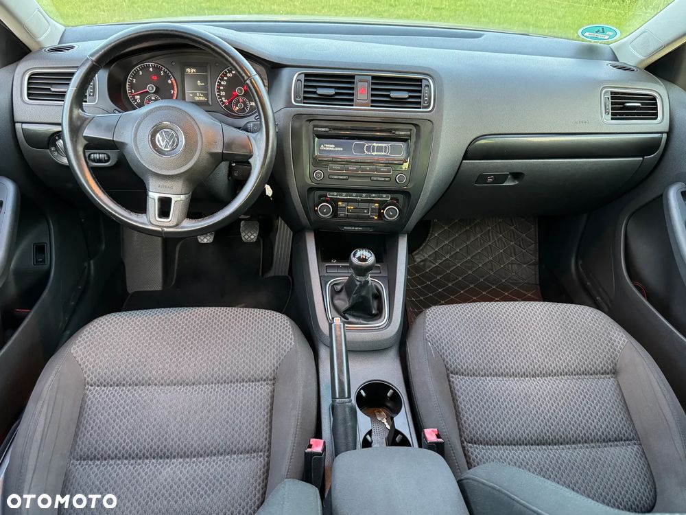 Volkswagen Jetta 1.2 TSI Trendline Optimum - 9