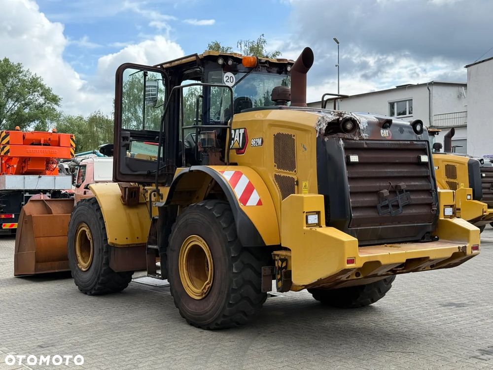 Caterpillar CAT 962M - 7