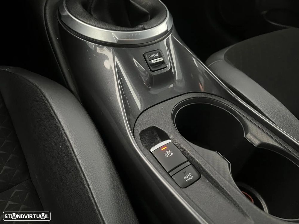 Nissan Juke 1.0 DIG-T N-Connecta - 17