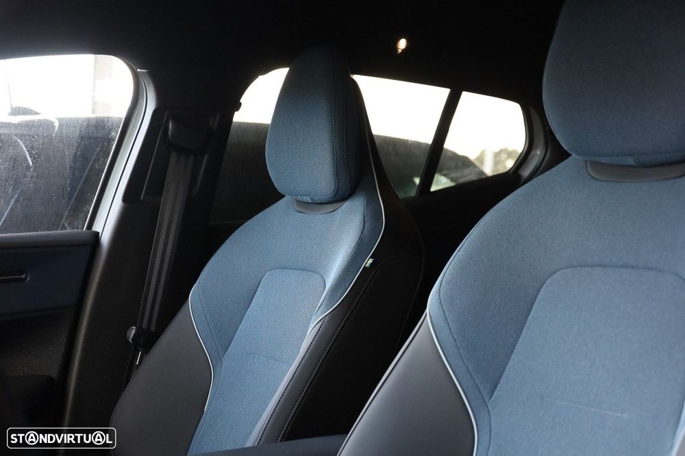 Volvo EX30 69 kWh Single Motor Extended Range Core - 9