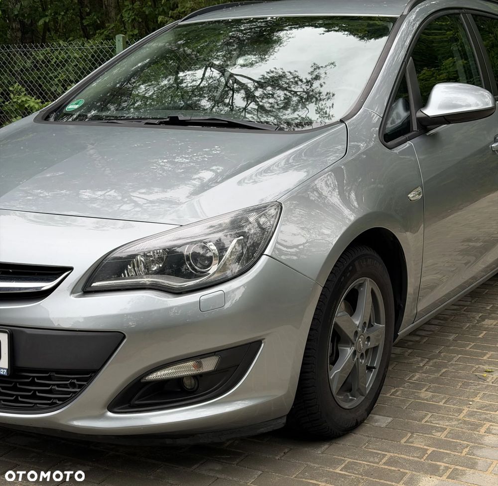 Opel Astra 1.4 T Sport - 2
