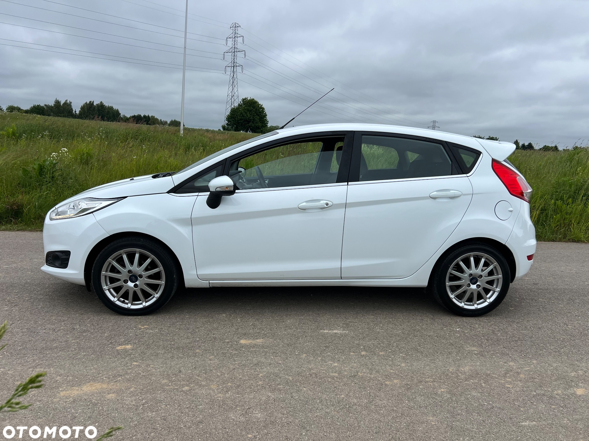 Ford Fiesta 1.0 EcoBoost S&S TITANIUM - 2