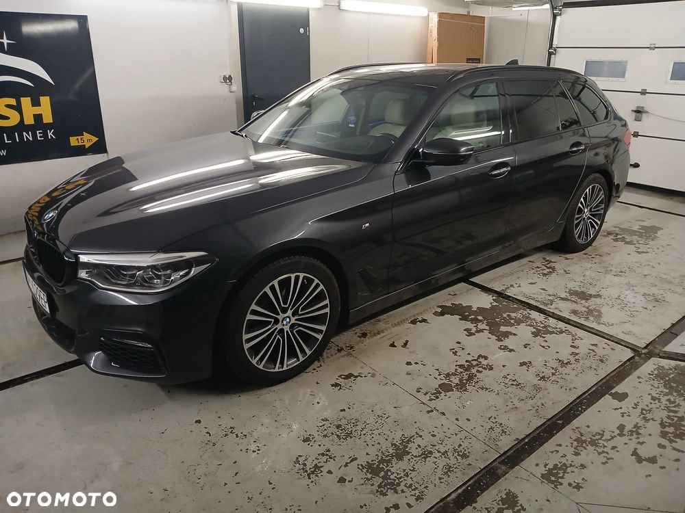 BMW Seria 5 520d xDrive M Sport sport - 40
