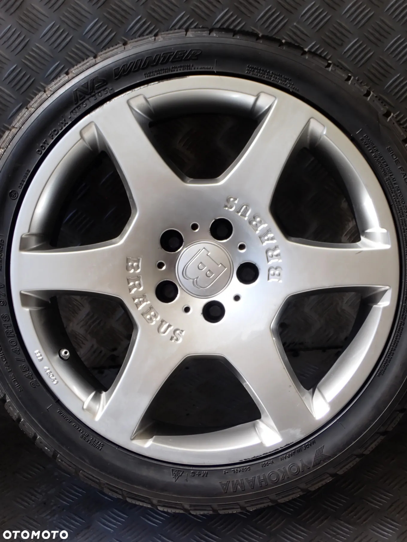 KOŁA FELGI ALUMINIOWE BRABUS 8,5JX18  ET 45  5X112  A13-858-45 Z OPONAMI ZIMA 245/40/18 2000 ZŁ - 6