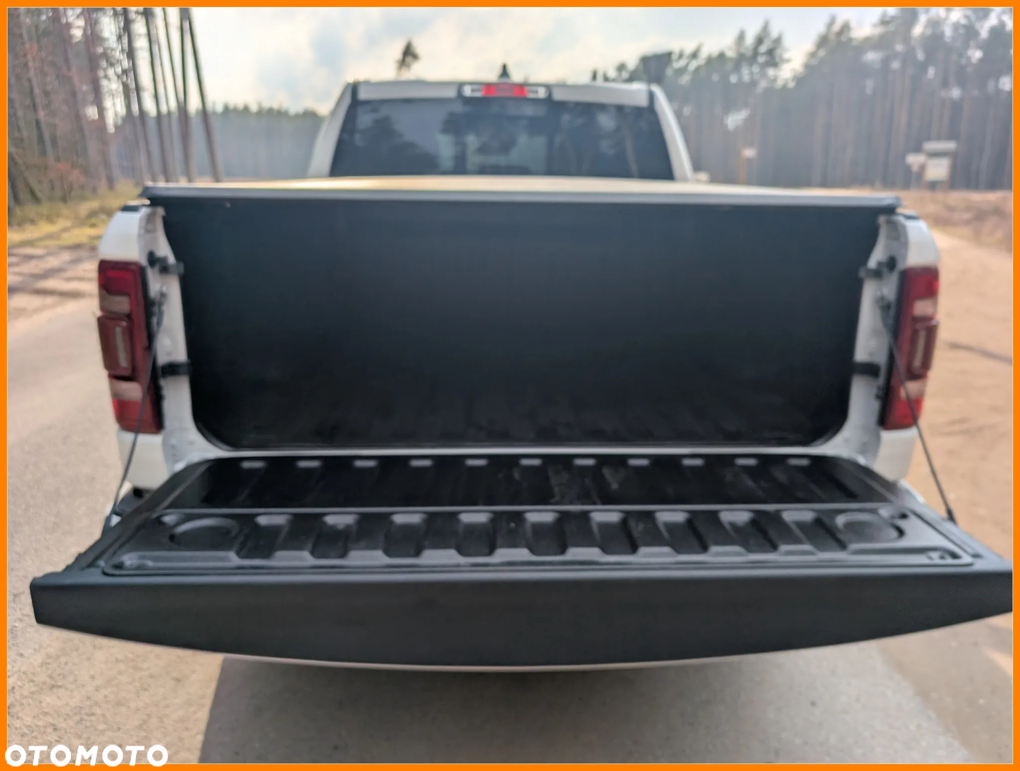 RAM 1500 Crew Cab Longhorn - 11