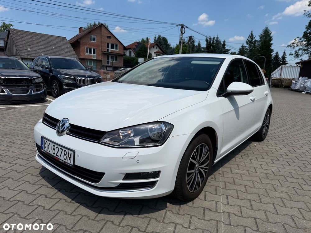 Volkswagen Golf - 2