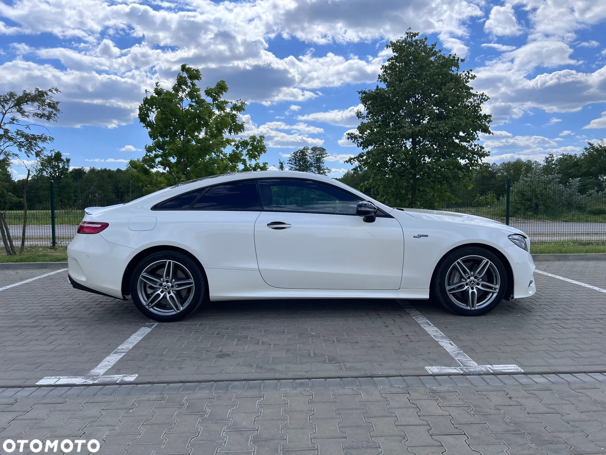 Mercedes-Benz Klasa E 400 4Matic Coupe 9G-TRONIC AMG Line - 9