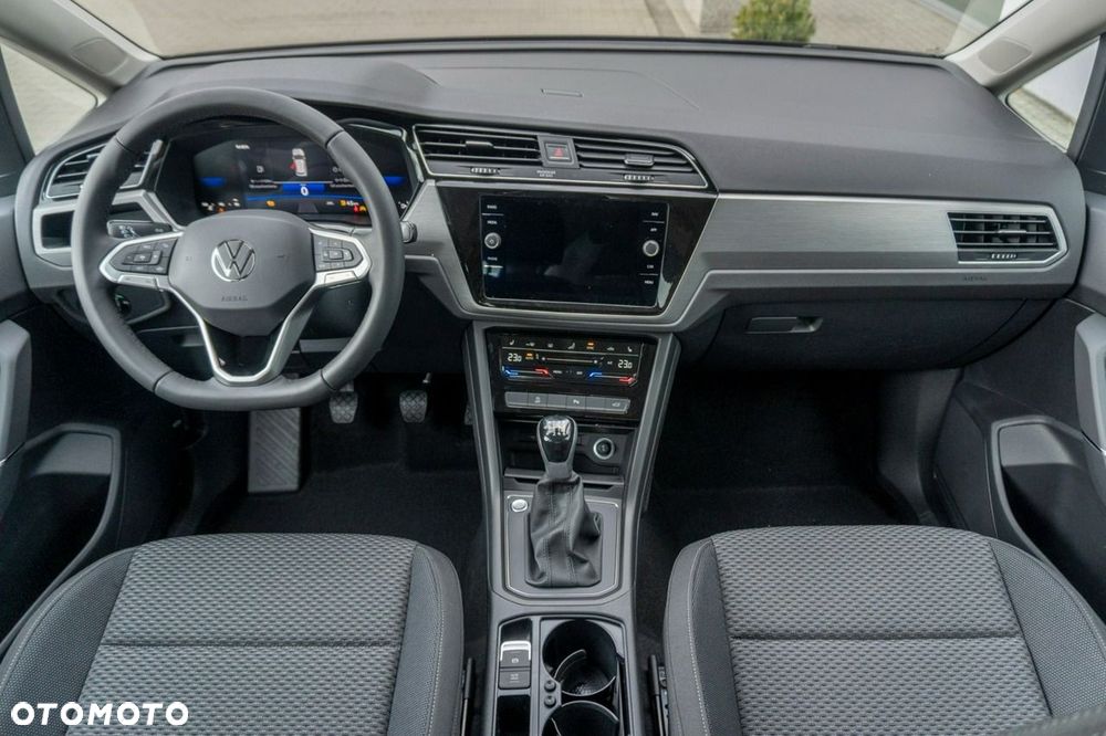 Volkswagen Touran - 20