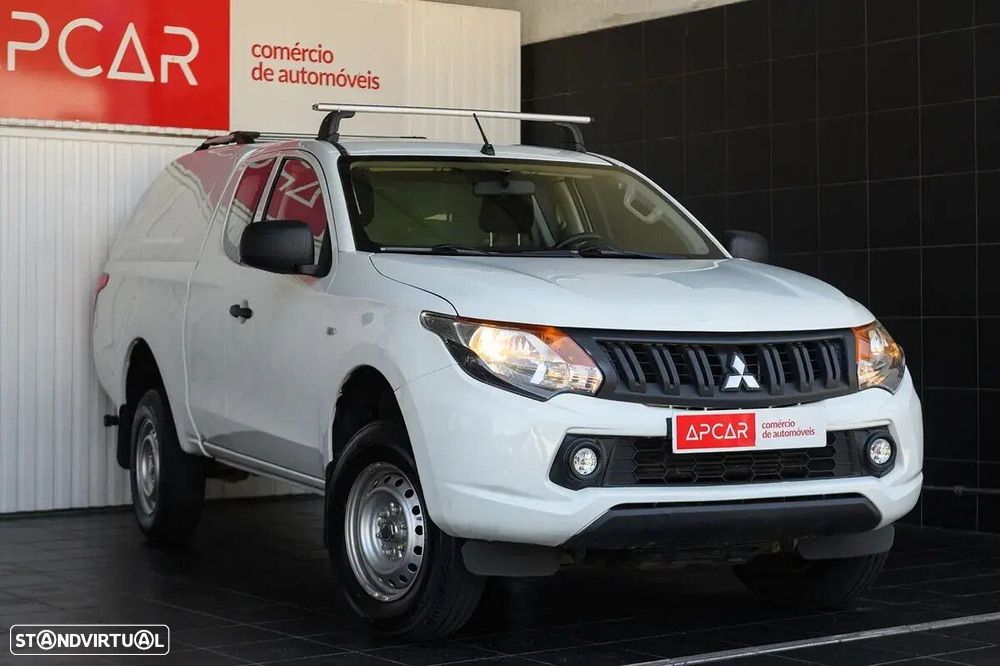 Mitsubishi L200 2.4 DI-D Club Invite Strakar Look 4WD - 2