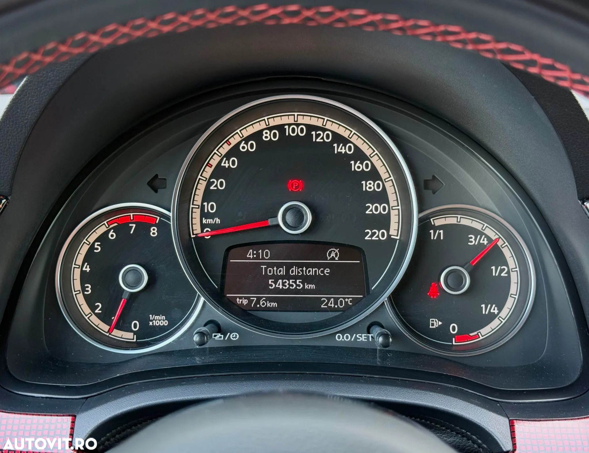 Volkswagen up! GTI - 10