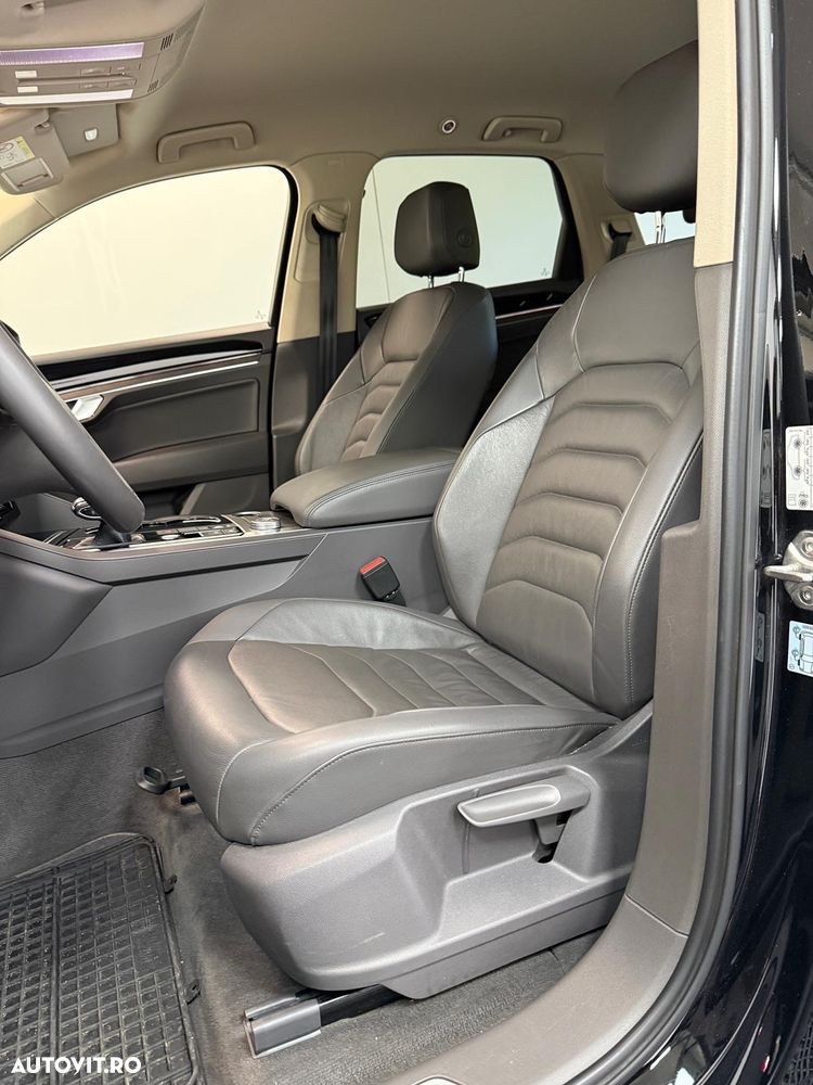 Volkswagen Touareg V6 TDI Elegance - 10