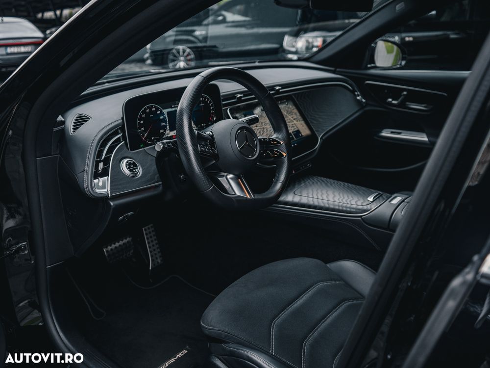 Mercedes-Benz E 300 4MATIC Aut. - 25