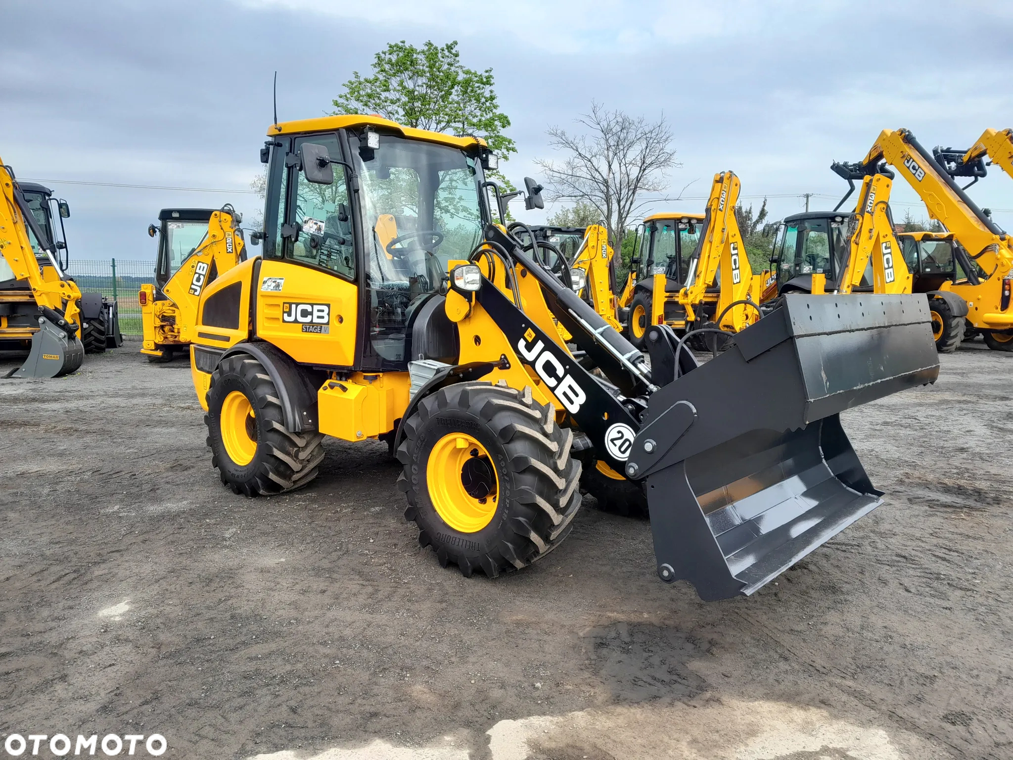 JCB 407 SV AG - 9