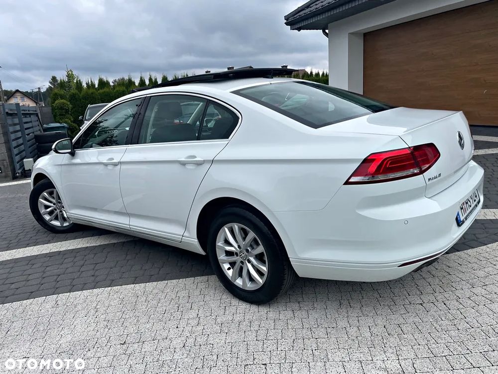 Volkswagen Passat 2.0 TDI SCR (BlueMotion Technology) DSG Comfortline - 17