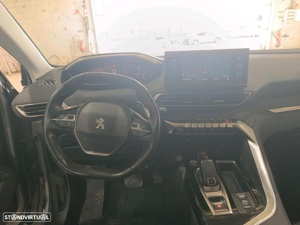Peugeot 5008 1.5 BlueHDi Allure Pack EAT8 - 4