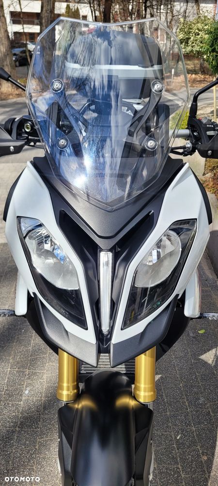BMW S - 19