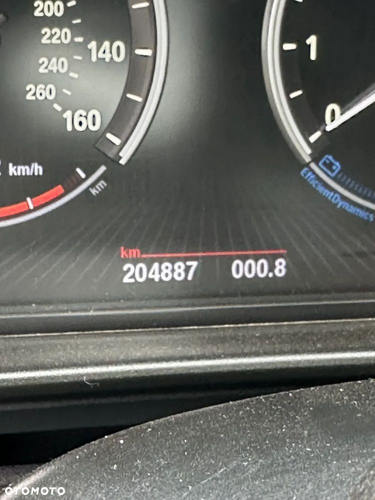 BMW Seria 5 550i - 20