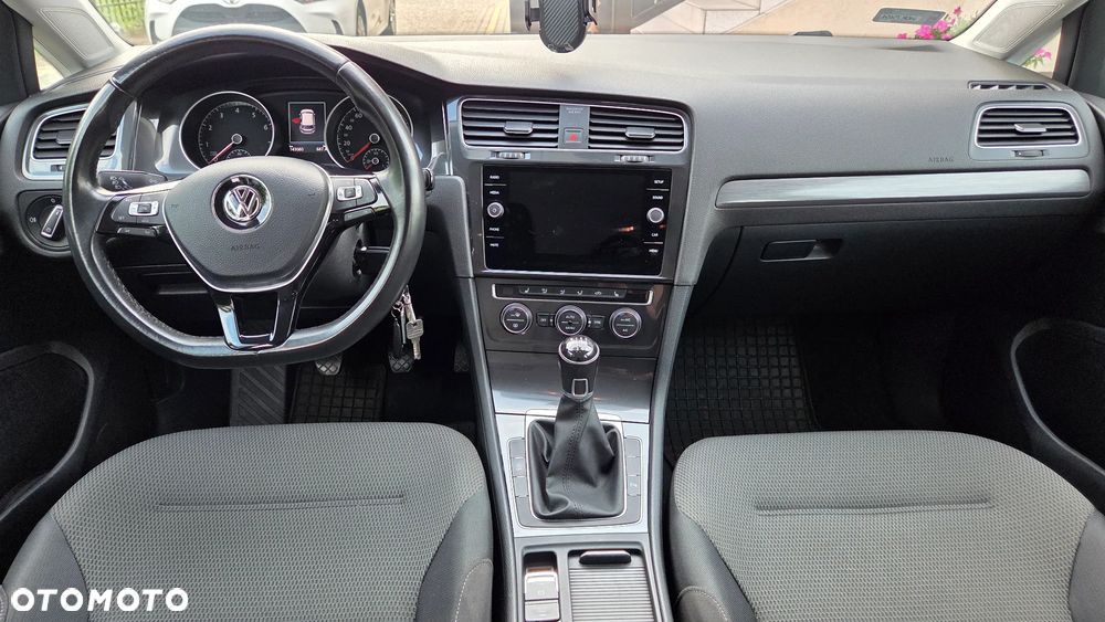 Volkswagen Golf 1.4 TSI BMT Comfortline - 13