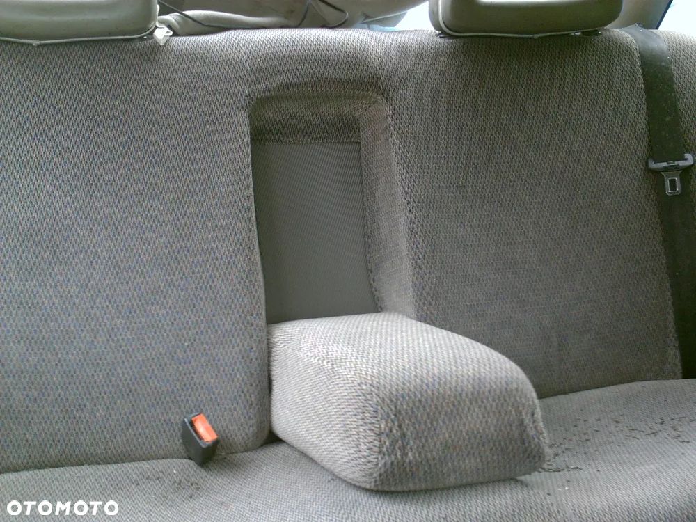 Audi 100 c3 c4 zderzak fotele drzwi klapa lampy kanapa wnetrze boczki kokpit i inne silnik 1,8 oraz 2,3benzyna - 14