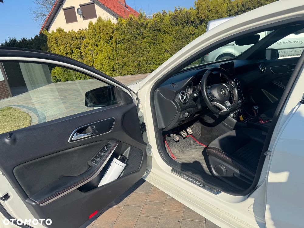 Mercedes-Benz Klasa A 180 (BlueEFFICIENCY) AMG Sport - 13