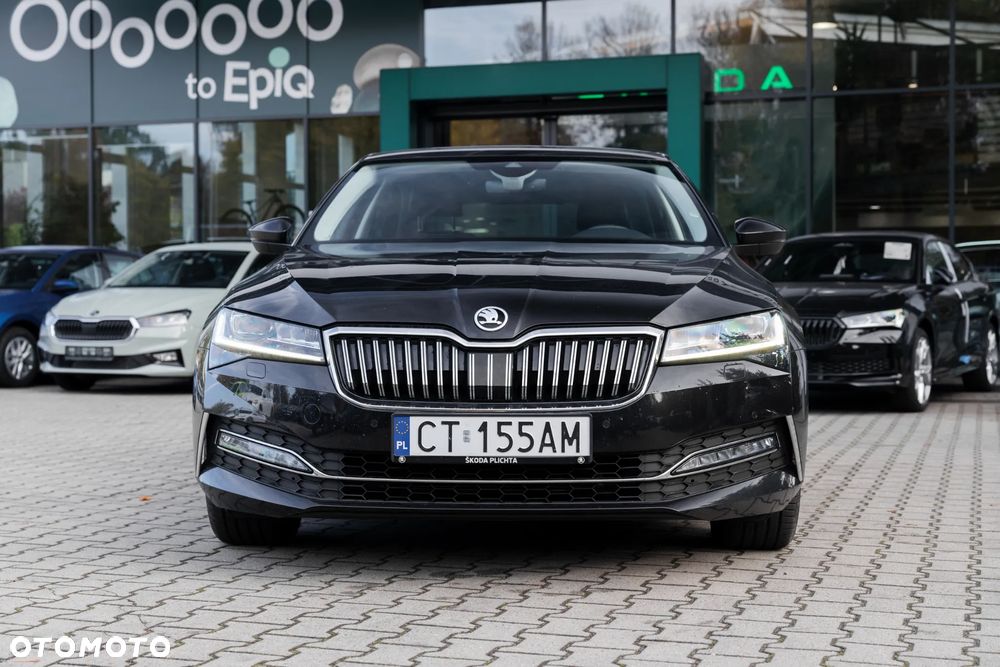 Skoda Superb 2022 photo 2