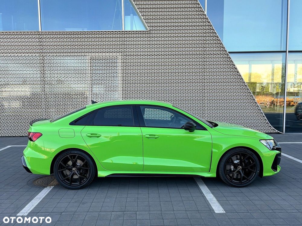 Audi RS3 Limousine - 7